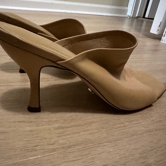 Tony Bianco Tan Sheep Nappa Mules Heel - Picture 6 of 7